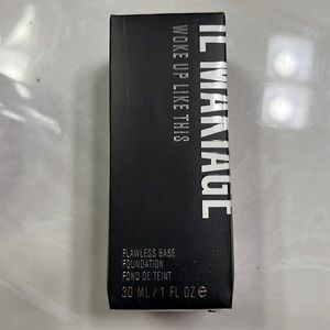 Il Makiage Woke Up Like This flawless foundation color 120 NEW IN BOX!